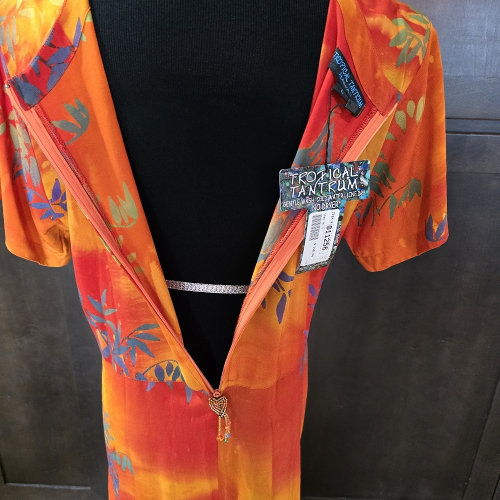 Vibrant Tropical Floral Dress - Picture 6 of 8